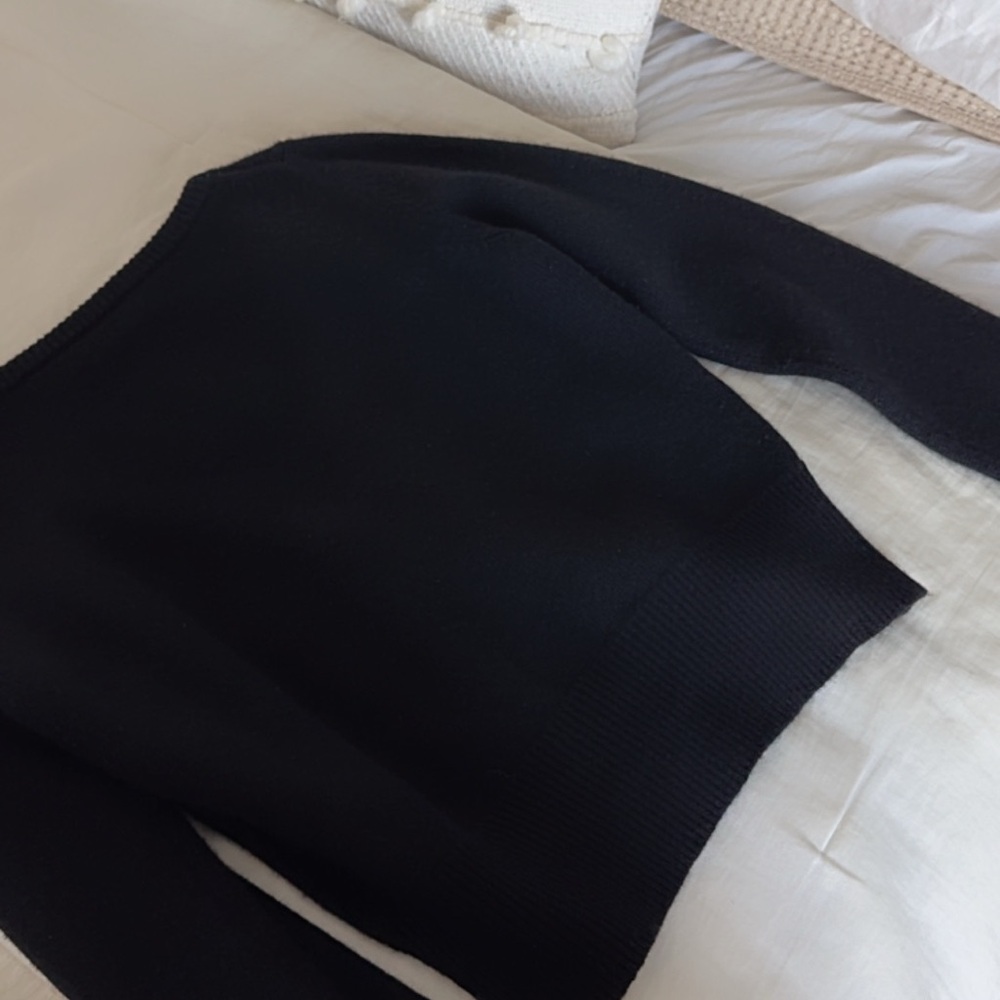 Versace Women's Black Cardigan V-Neck  with 5 Gold Medusa  Buttons . - Picture 7 of 12